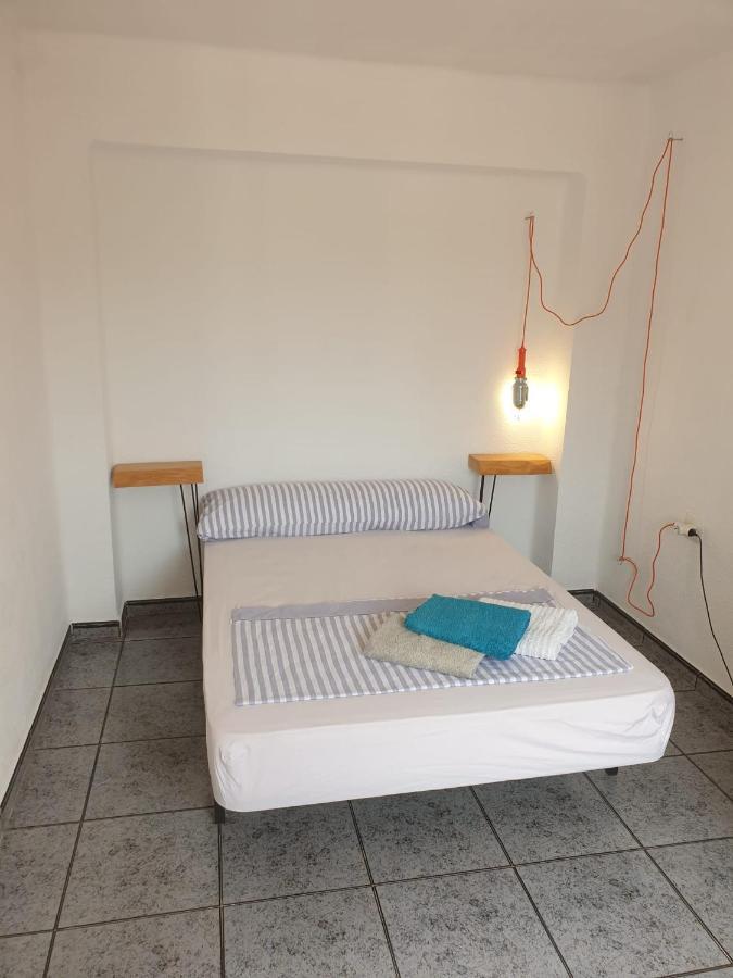 400 Meters From The Apartament *